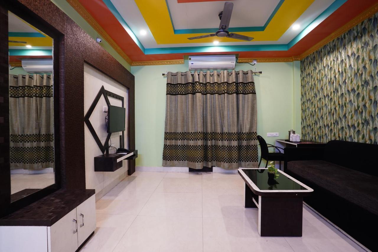 Tirupati Lodge Njp سيليجوري المظهر الخارجي الصورة