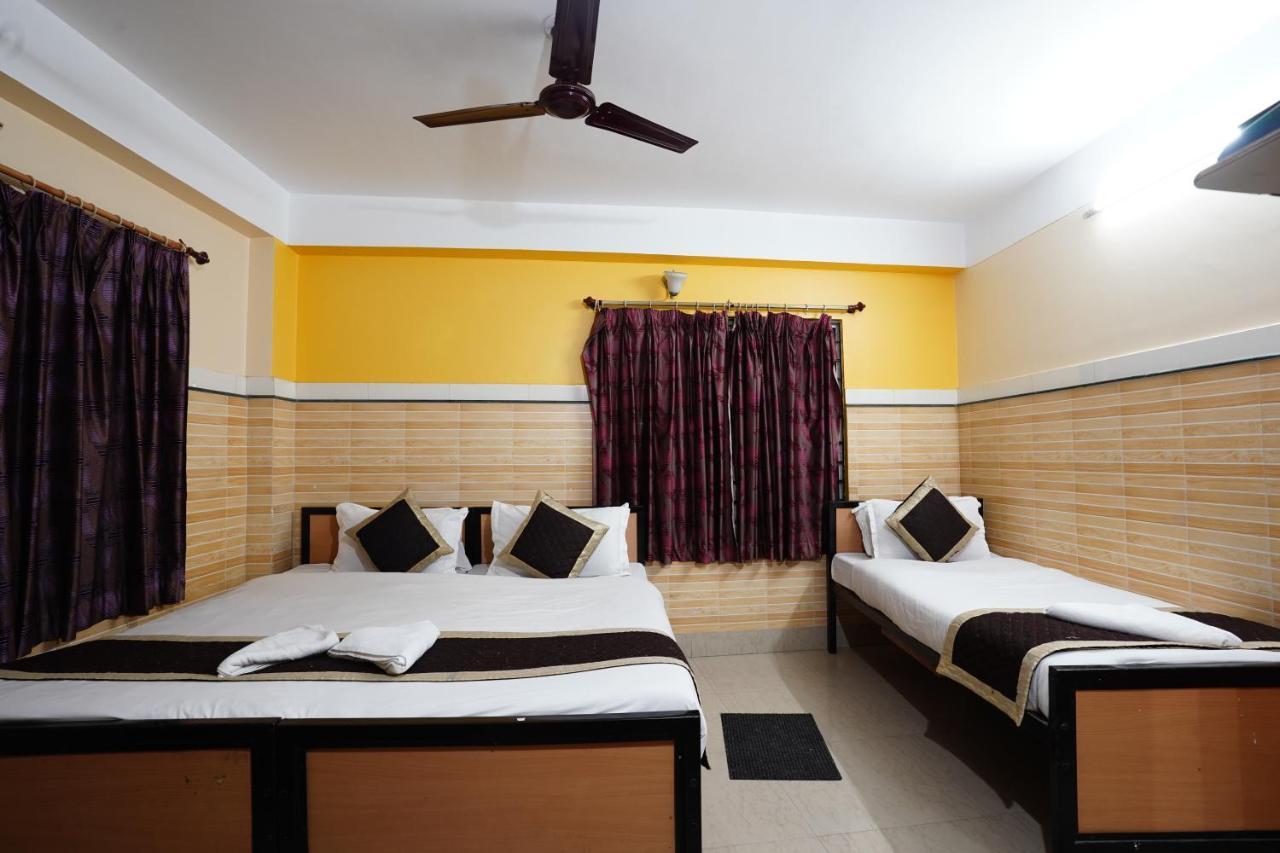Tirupati Lodge Njp سيليجوري المظهر الخارجي الصورة