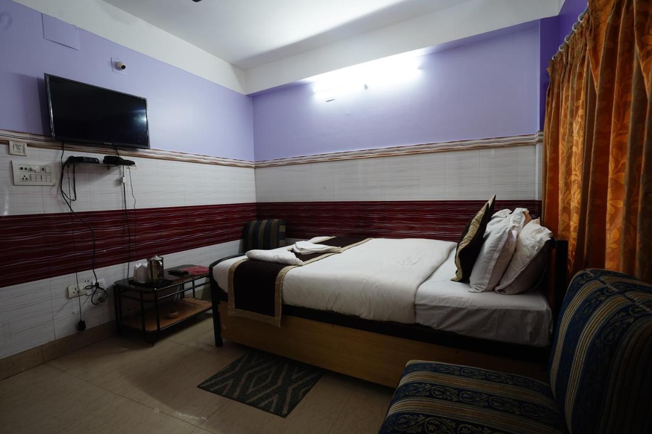 Tirupati Lodge Njp سيليجوري المظهر الخارجي الصورة