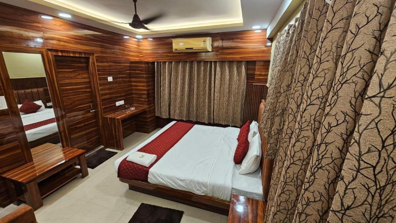 Tirupati Lodge Njp سيليجوري المظهر الخارجي الصورة