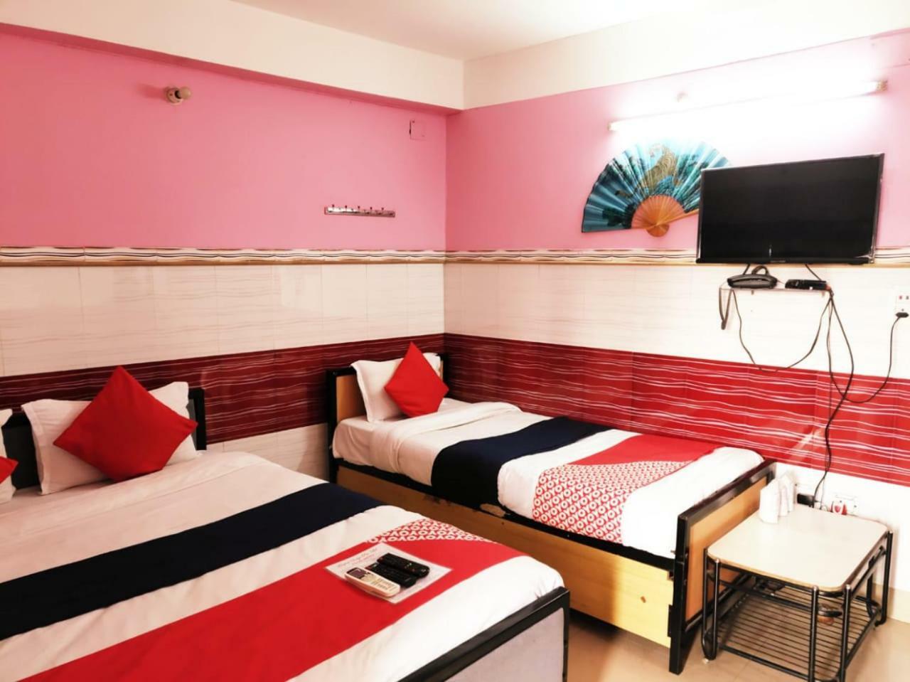 Tirupati Lodge Njp سيليجوري المظهر الخارجي الصورة