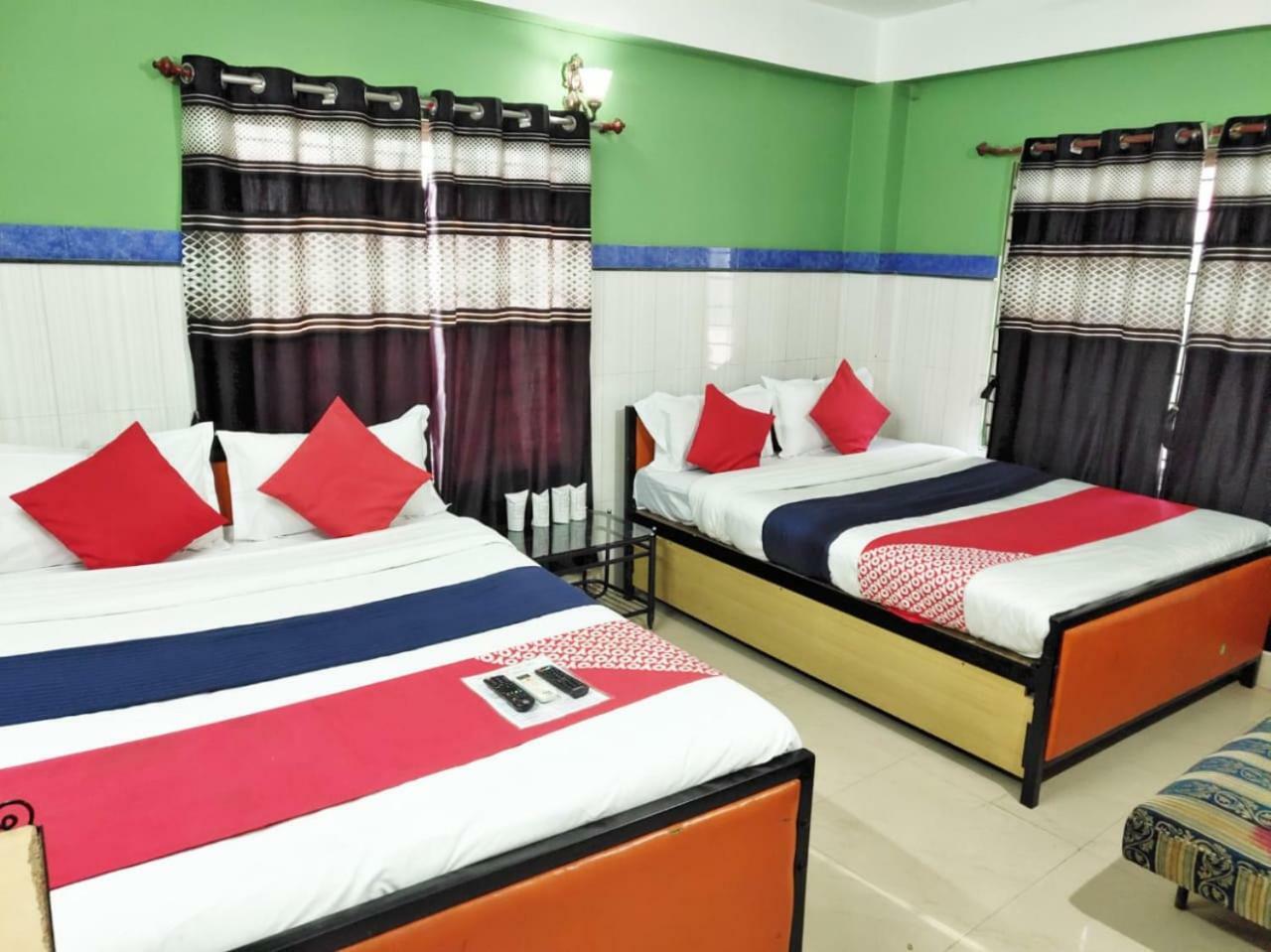 Tirupati Lodge Njp سيليجوري المظهر الخارجي الصورة