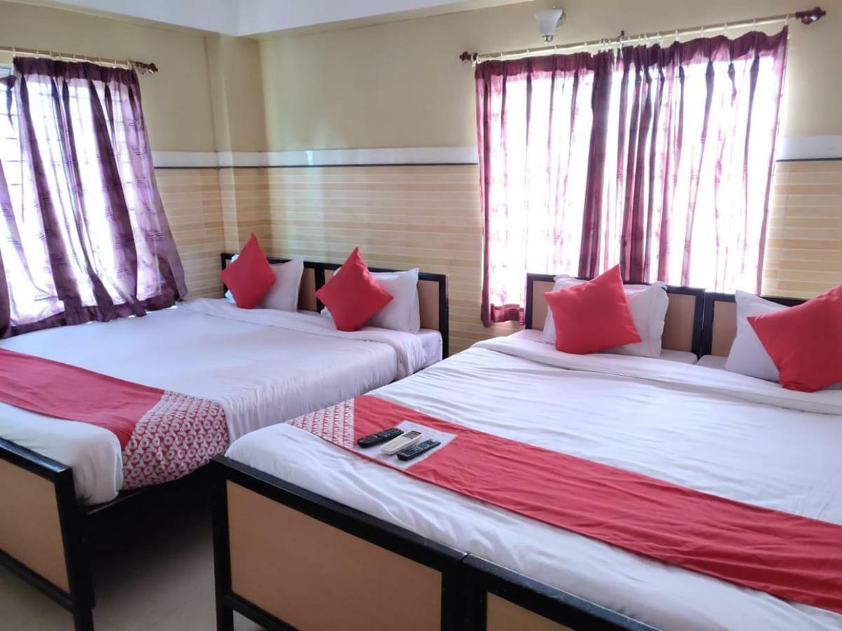 Tirupati Lodge Njp سيليجوري المظهر الخارجي الصورة