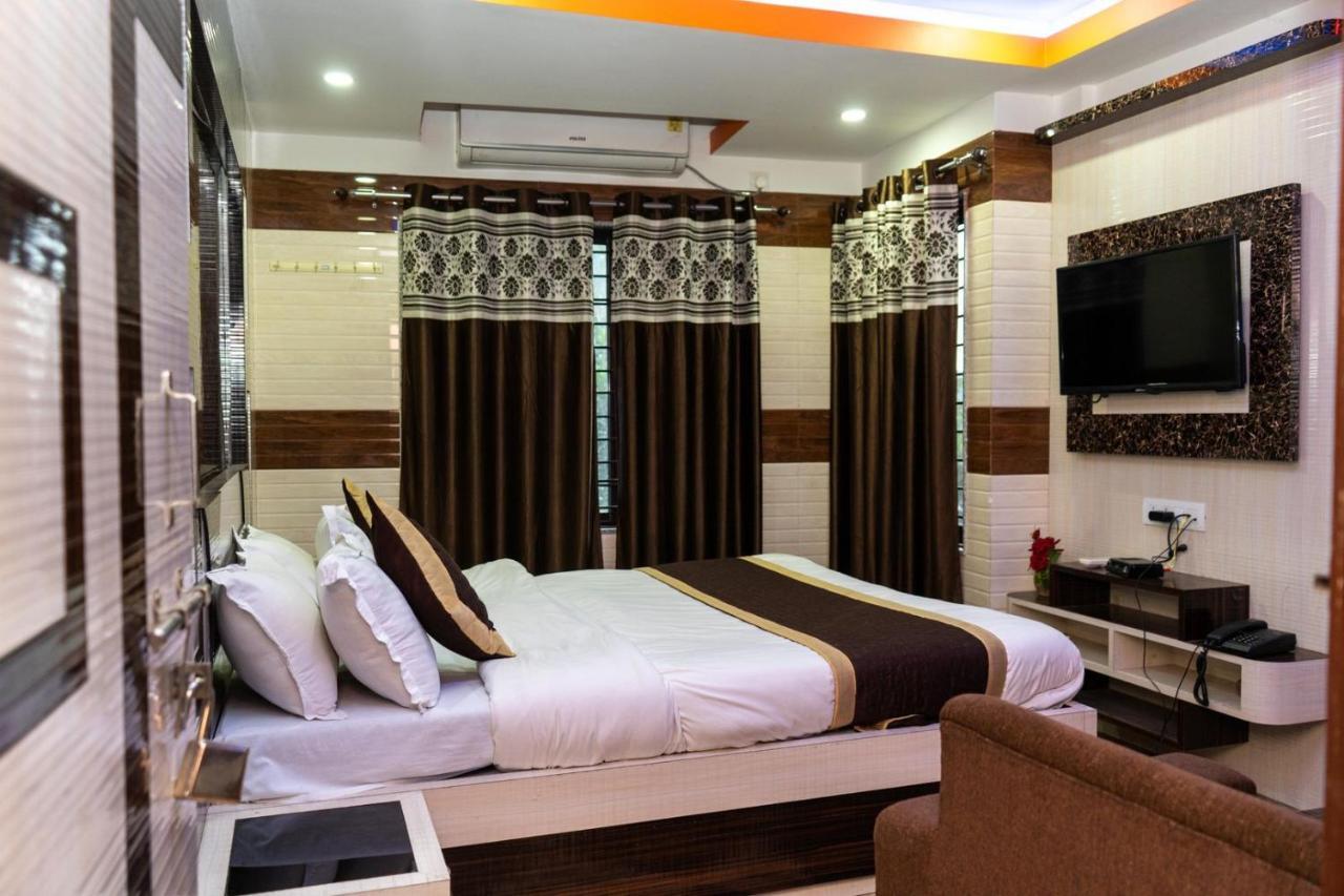 Tirupati Lodge Njp سيليجوري المظهر الخارجي الصورة