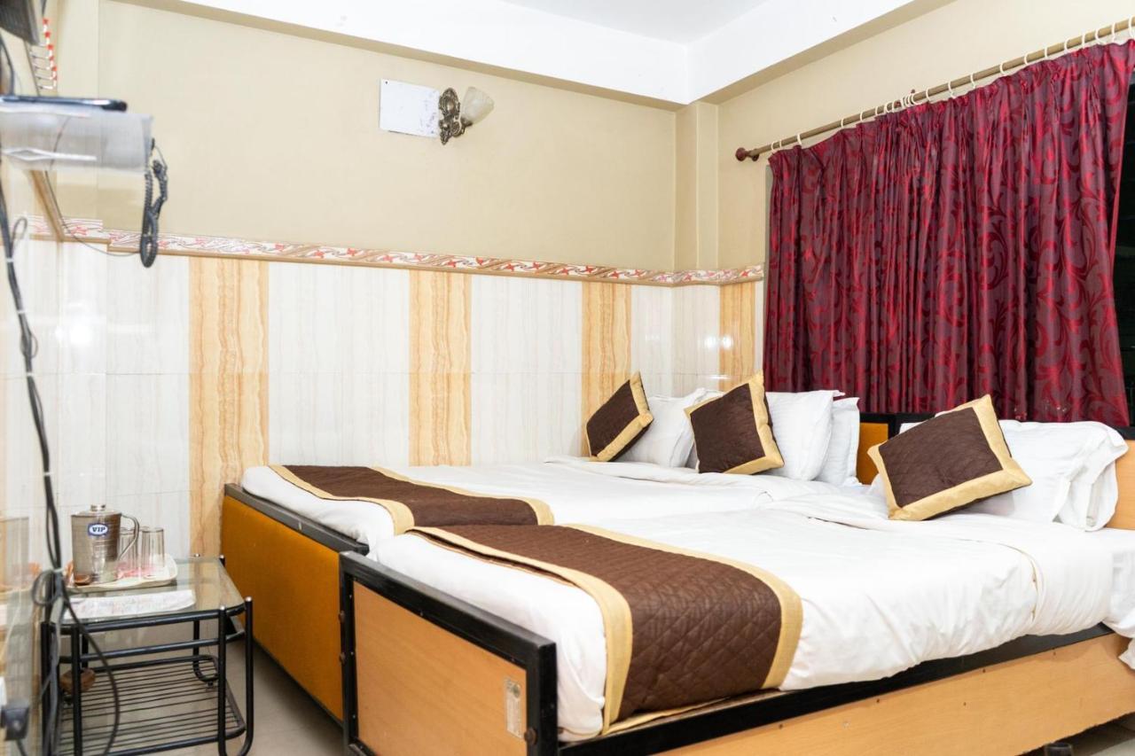 Tirupati Lodge Njp سيليجوري المظهر الخارجي الصورة